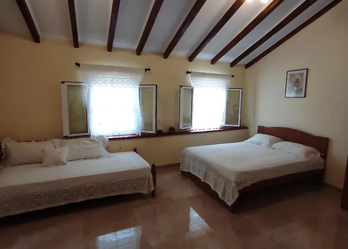 Potami Apartment *